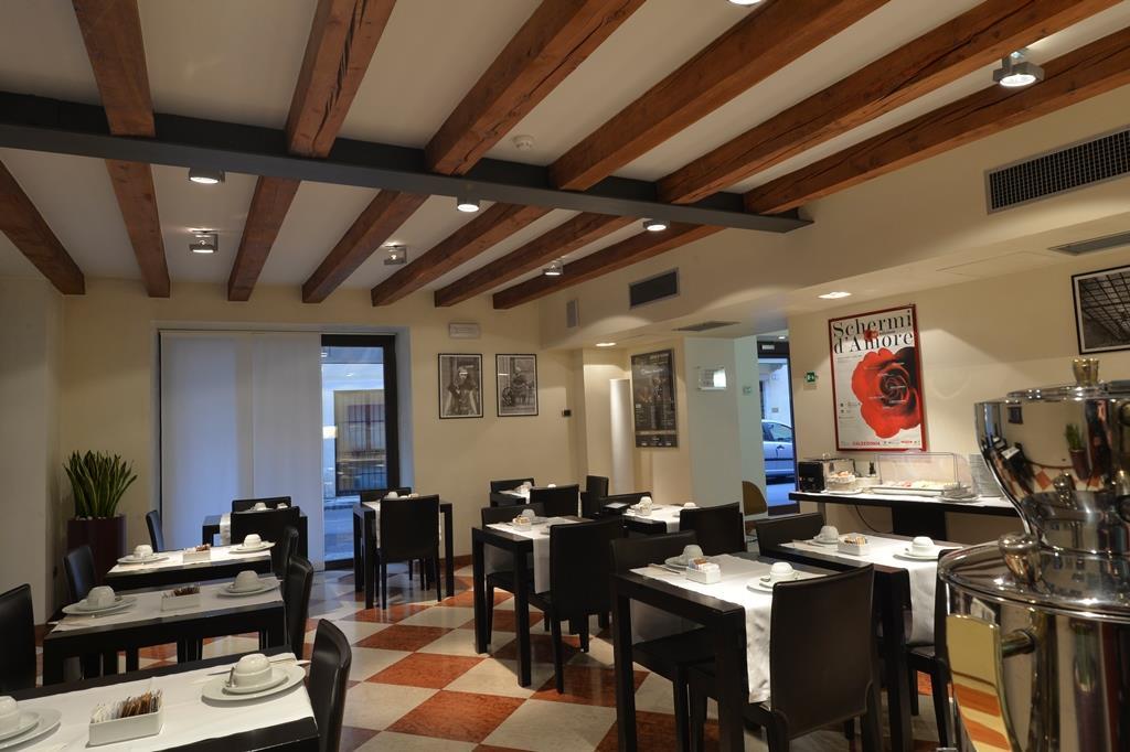 Best Western Hotel Armando Verona Esterno foto